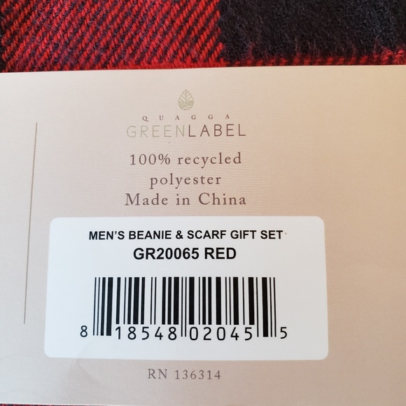 Reversible hat & plaid eternity scarf-NWT - Picture 2 of 4